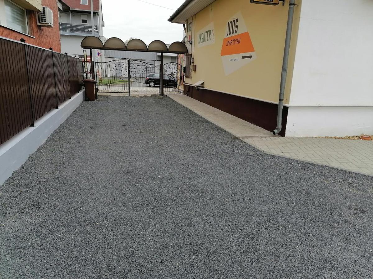 Joos Apartman Sárvár Exteriör bild