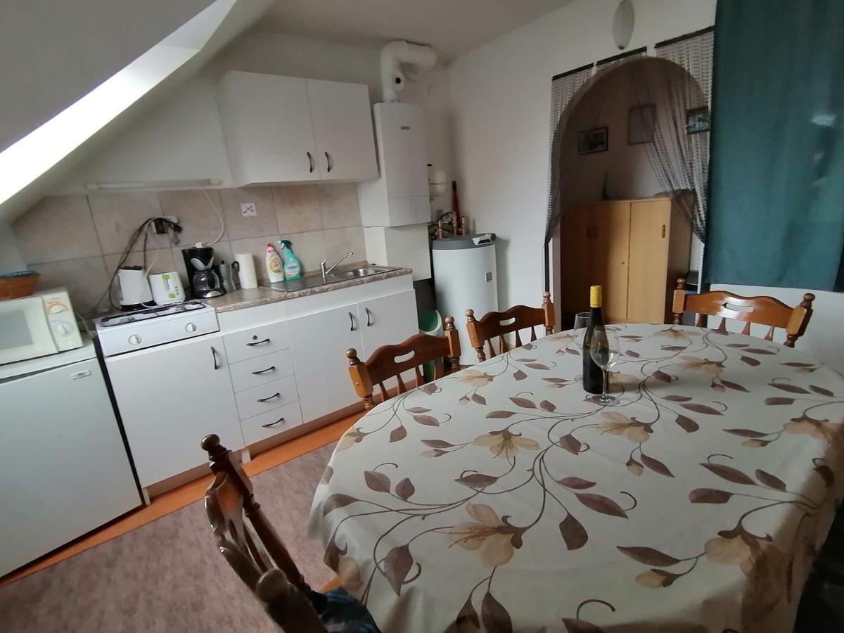 Joos Apartman Sárvár Exteriör bild
