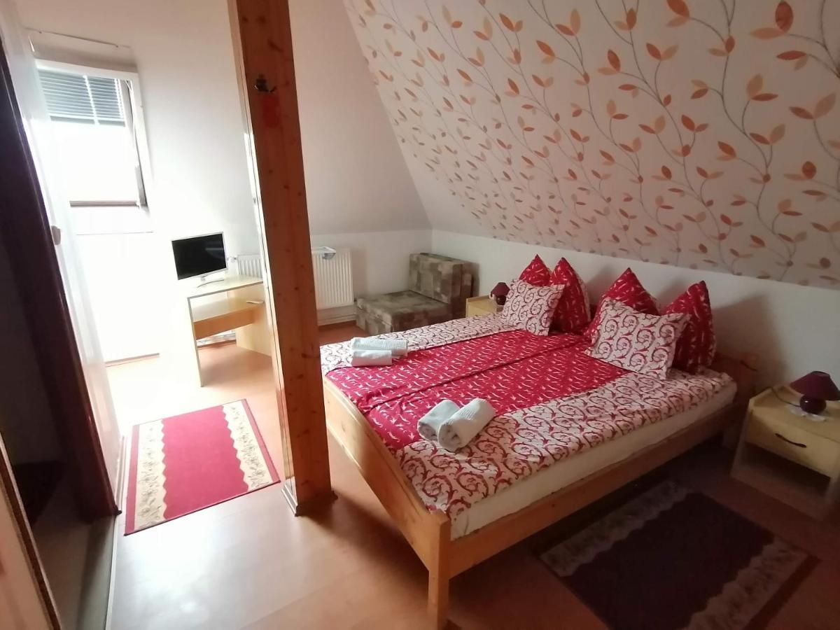 Joos Apartman Sárvár Exteriör bild
